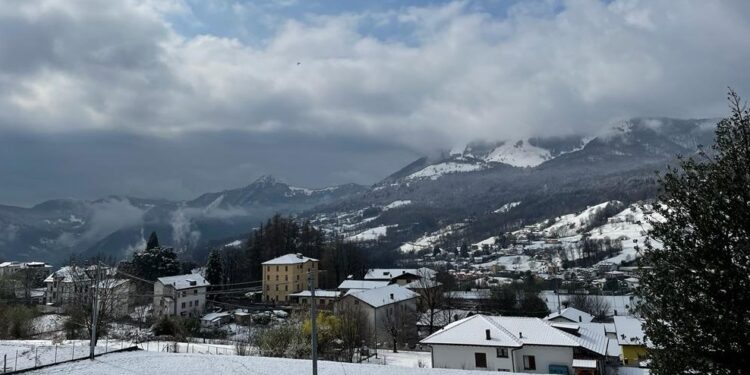 Neve Valle Intelvi 4 aprile 2022