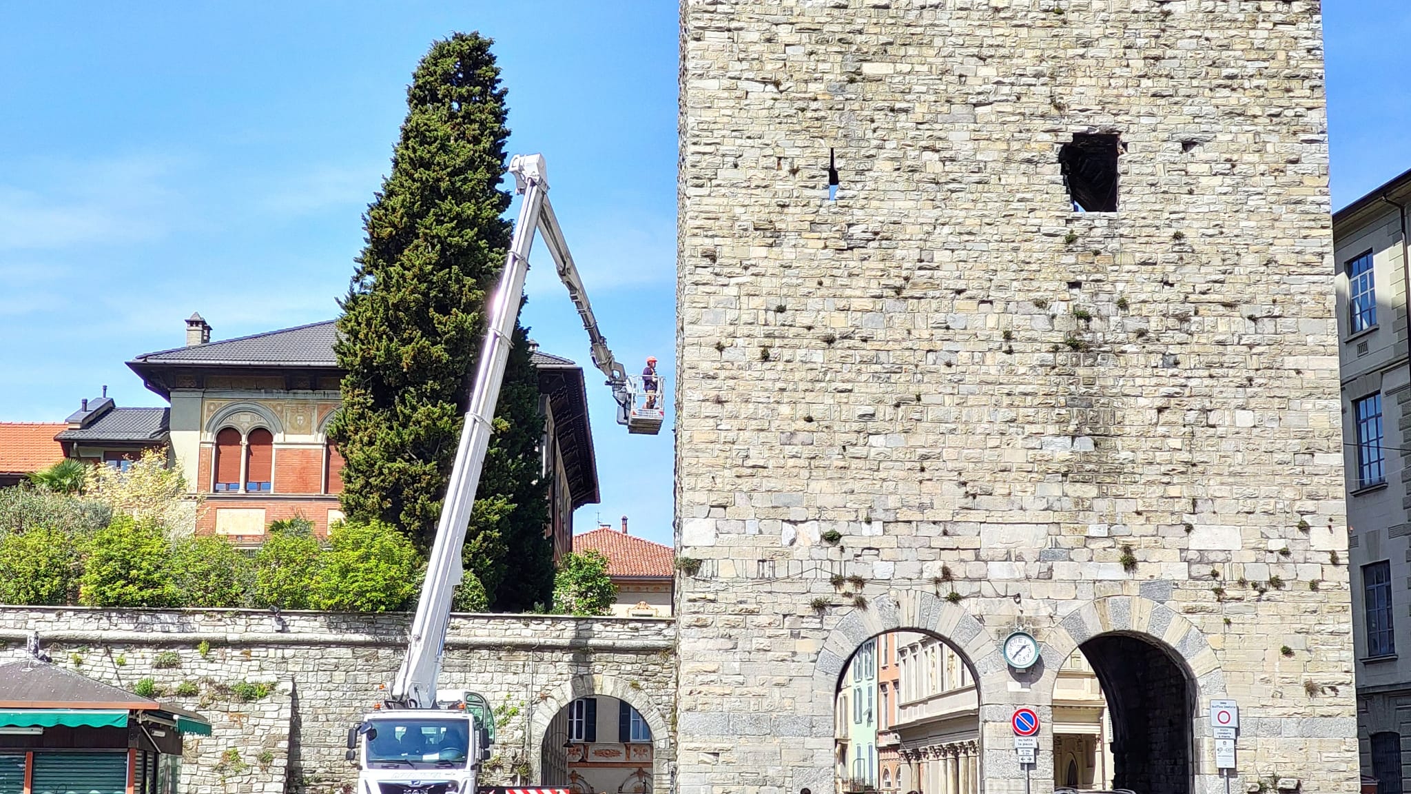 Porta Torre e Villa Olmo. La prossima settimana atteso l’esito delle perizie