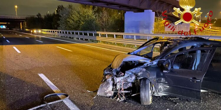 A9 incidente vigili del fuoco