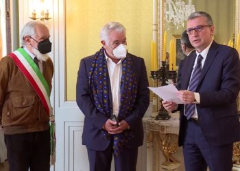 consegna onorificenze