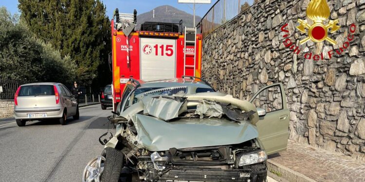 vvf incidente stradale Gravedona