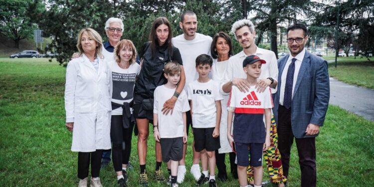 Moglie Bonucci conclude viaggio