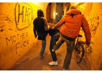 Lite tra vittima e uno degli aggressori cominciata a scuola