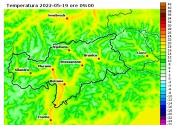 Le nubi basse hanno smorzato il raffrescamento notturno