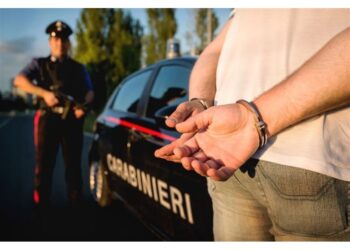 19enne preso dai carabinieri: agguato per dissidi nello spaccio