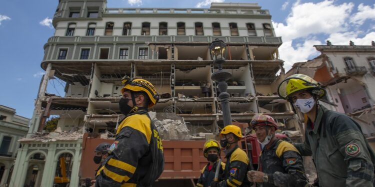 24 feriti sono ricoverati in ospedale