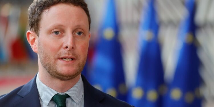 Ex studente Collège d'Europe promosso a ministro