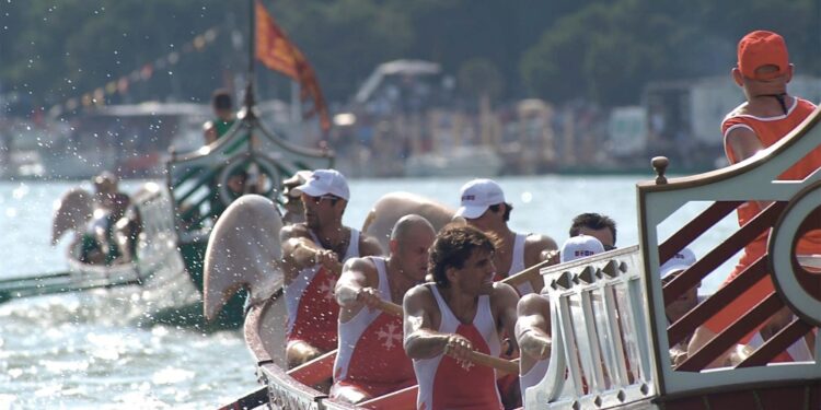 Ad Amalfi anche gara con equipaggio misto