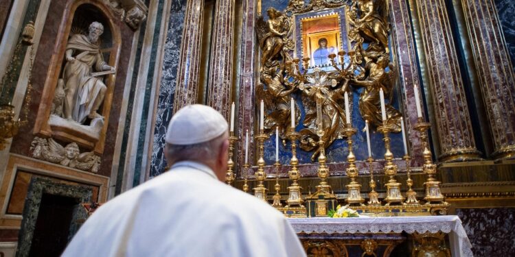 La celebrazione per la pace a Santa Maria Maggiore