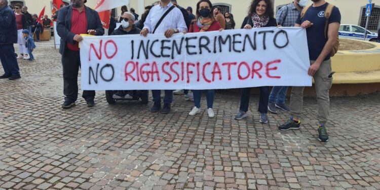 Manifestazione con associazioni