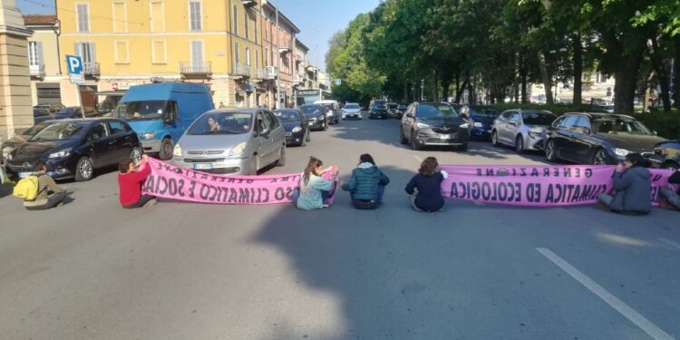 Campagna disobbedienza civile'Ultima Generazione'