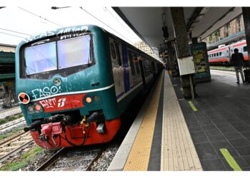 Traffico ferroviario bloccato tra Genova Voltri e Cogoleto