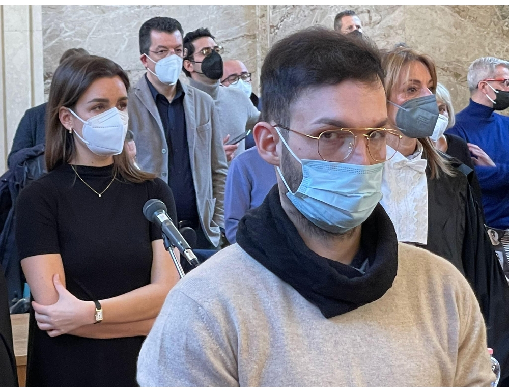 Uccise i genitori: periti divisi sulla seminfermità mentale