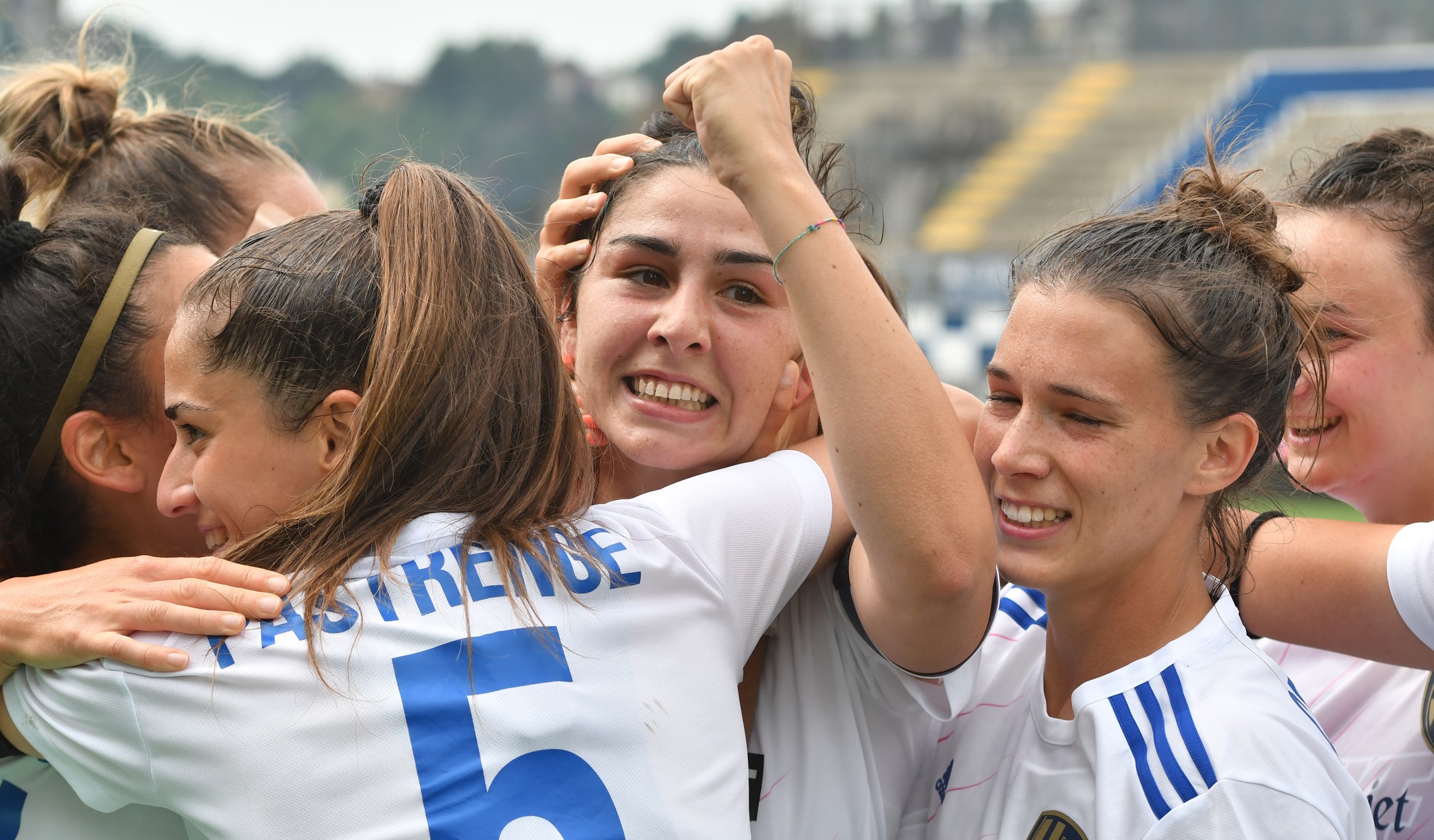 Como Women promosso in serie A