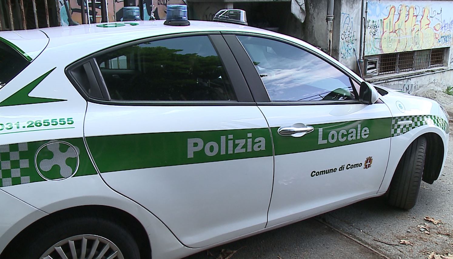Via Pastrengo, nuovo intervento della polizia locale nella ex stamperia
