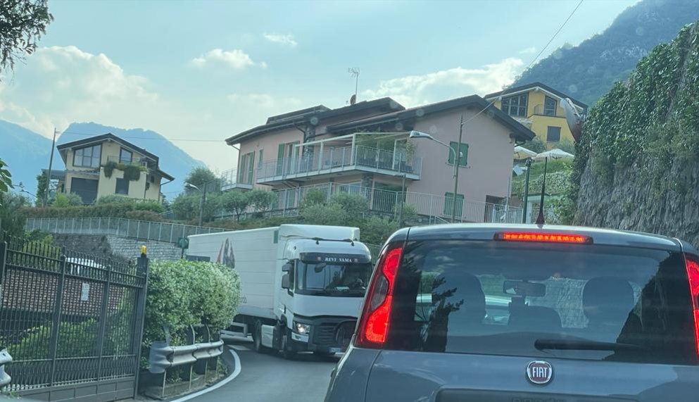 Traffico sulla Statale Regina, caos nonostante le misure