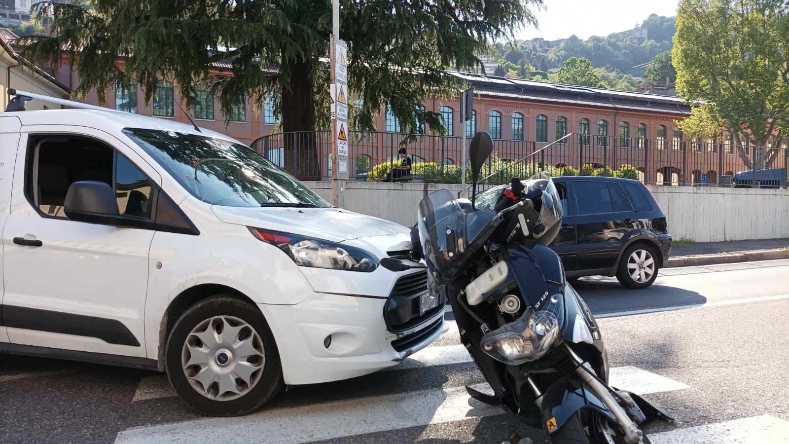 Como in tilt: traffico paralizzato nell’ora di punta