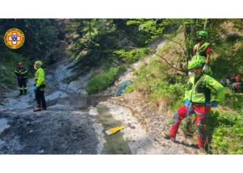 Indagine per omicidio e disastro colposo a carico di ignoti