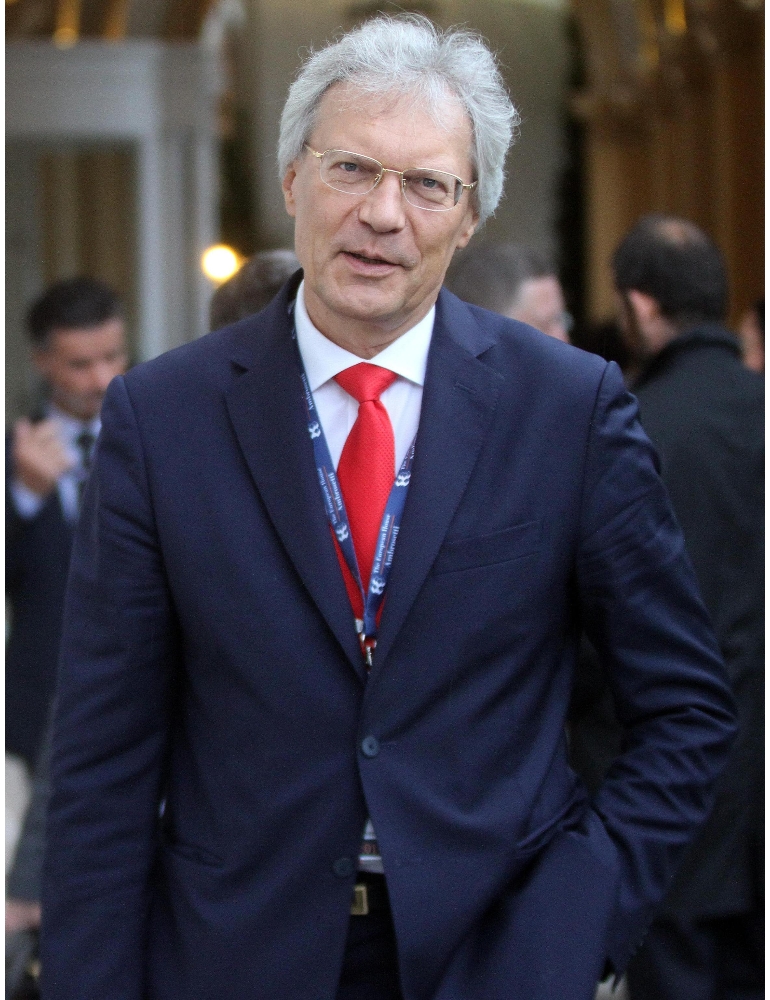 Farnesina a Razov, serve un’intesa per sbloccare il grano