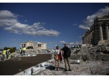 Meno restrizioni sull'obbligo della mascherina