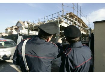 E' caduto da ponteggio edificio oggetto lavori rifacimento