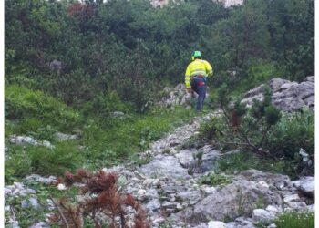 Caduto mentre andava a una fonte per fare scorta d'acqua