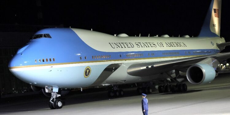 Briefing con la stampa a bordo dell'Air Force One