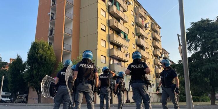 La polizia ha identificato alcuni presunti partecipanti