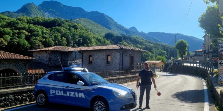 Rete posti di controllo di polizia e Cc scoraggia partecipanti