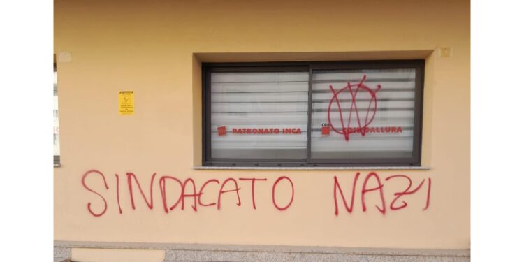 Indagano i carabinieri. Sindacato