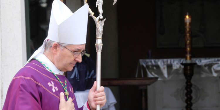 Appello ai giovani di monsignor Tremolada