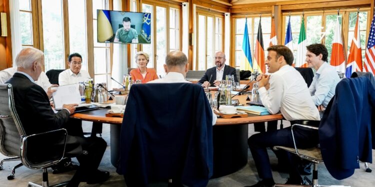 In videoconferenza al castello di Elmau