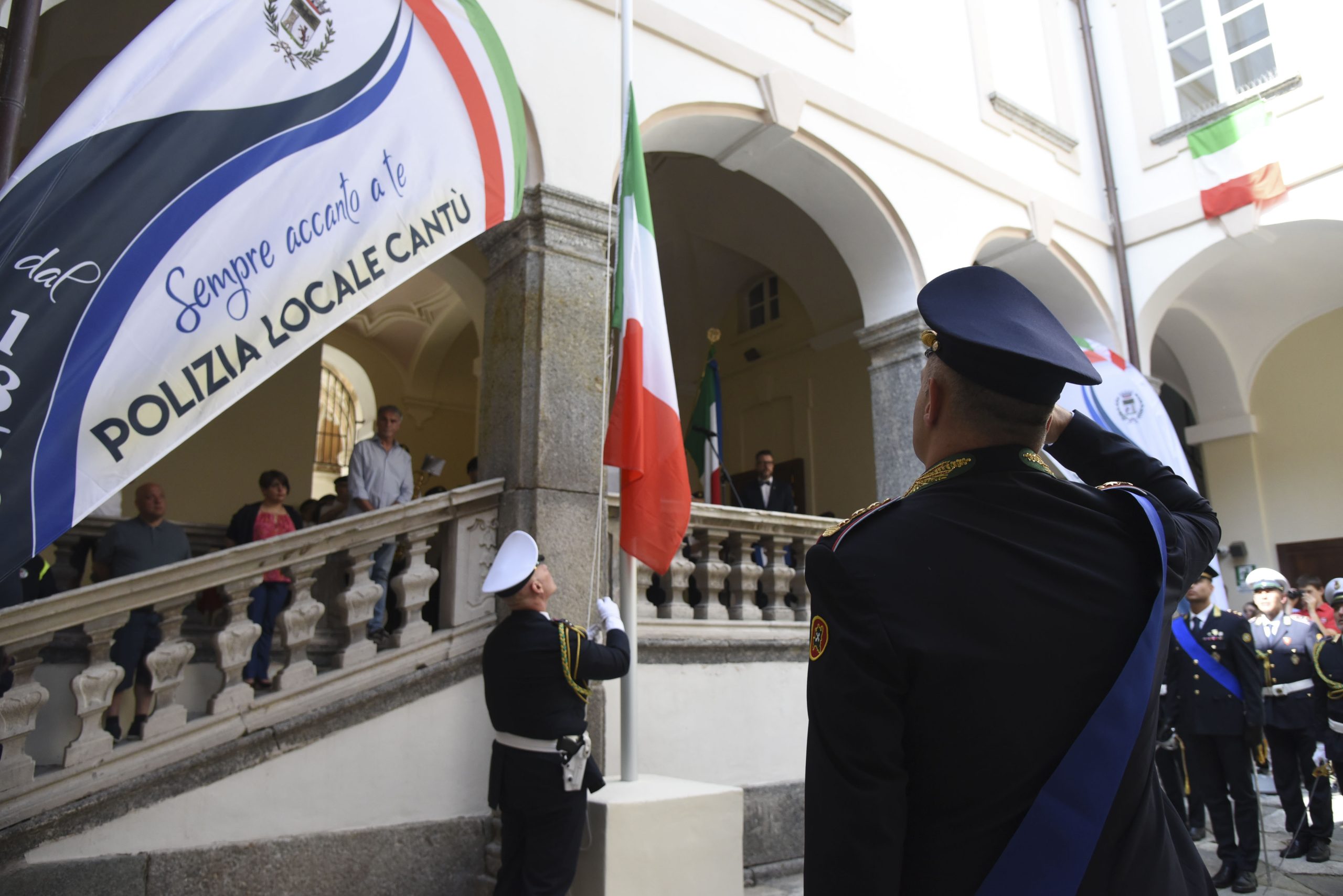 La polizia locale di Cantù ha una nuova sede. Il sindaco: “Torna nel cuore della città”