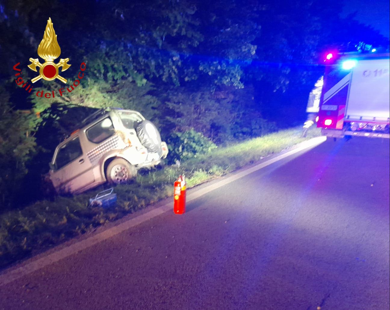 Incidente stradale a Canzo, auto finisce fuori strada