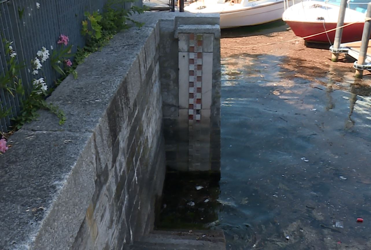 Giornata rovente sul Lario, Lago di Como a -30 centimetri