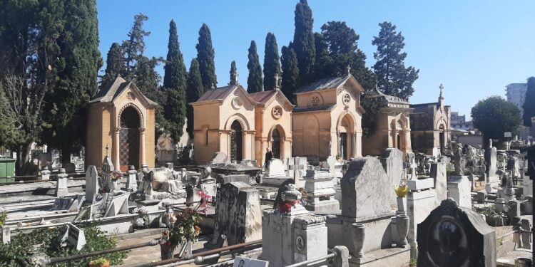 Lavori al cimitero primo atto giunta Palermo