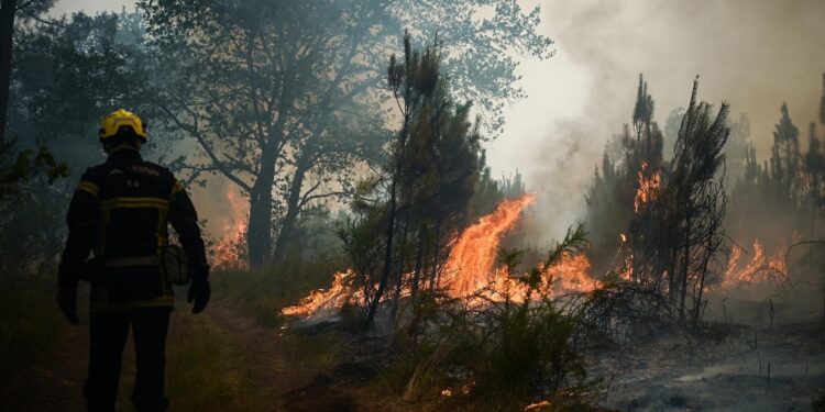 Parigi torna a respirare