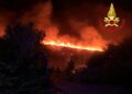 Vigili fuoco in azione dalla notte