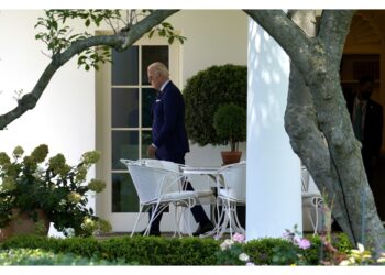 Il presidente ora è in isolamento alla Casa Bianca