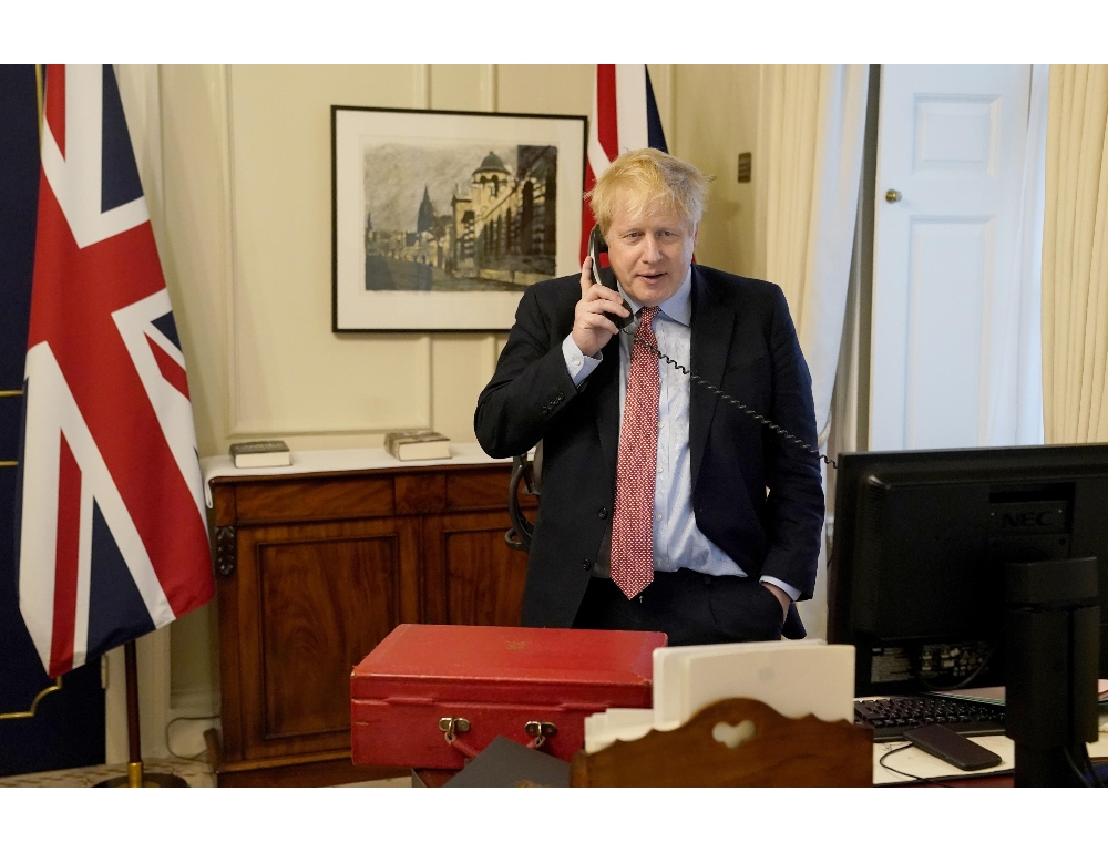 Johnson chiama la regina per anticipare le sue dimissioni