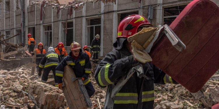 Il governatore dell'Oblast chiede aiuti nella ricostruzione