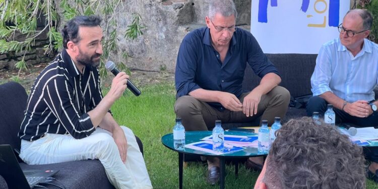 Incontro nella città della Corsica