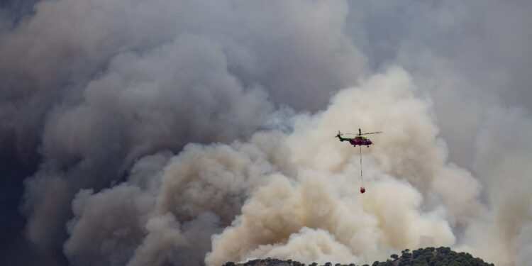 30 fronti da ieri. In Monsagro a Salamanca bruciati 9.000 ettari