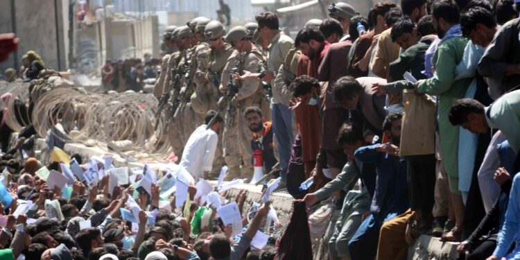 'A Kabul solo un funzionario consolare per ogni 3.444 evacuati'