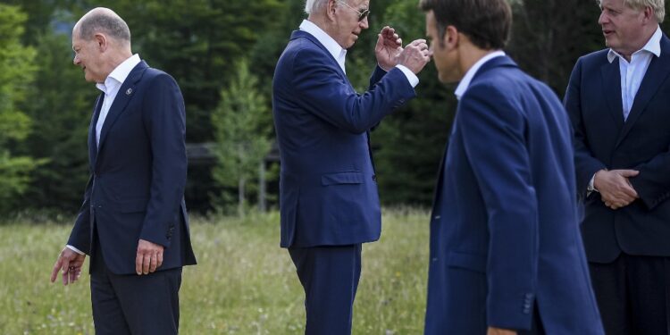 Telefonata Biden-Scholz-Macron-Johnson: 'Sostegno a Kiev'