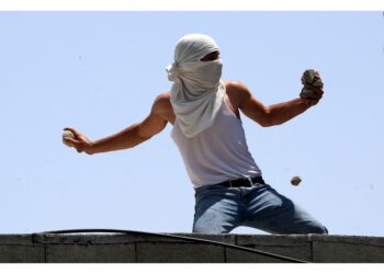 Proteste per l'uccisione di tre miliziani oggi a Nablus