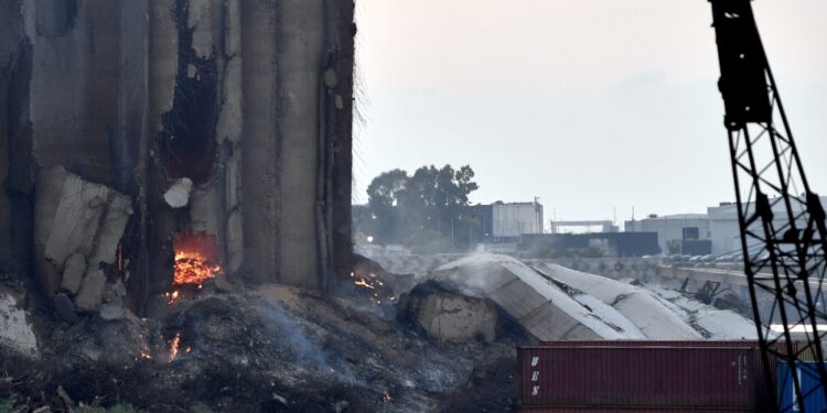 Da luglio fiamme in struttura devastata il 4 agosto 2020