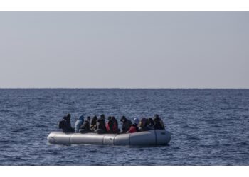 Tentavano di raggiungere illegalmente le isole greche nell'Egeo