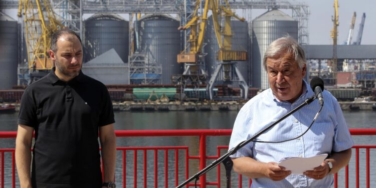 L'appello di Guterres in visita a Odessa