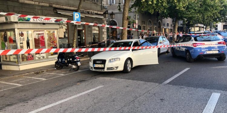 Indagine ancora in corso per porto arma sparo. Attese prove stub